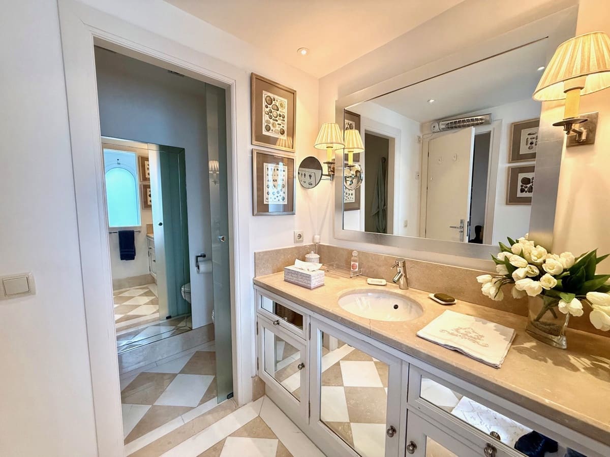 3 sovrum Takvåning till salu i Estepona - 1 600 000 € (Ref: 9364031)