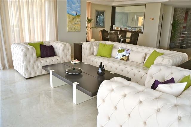 Chalet de 5 habitaciones en La Duquesa / Puerto de la Duquesa, Manilva en venta - 3.300.000 € (Ref: 9364037)