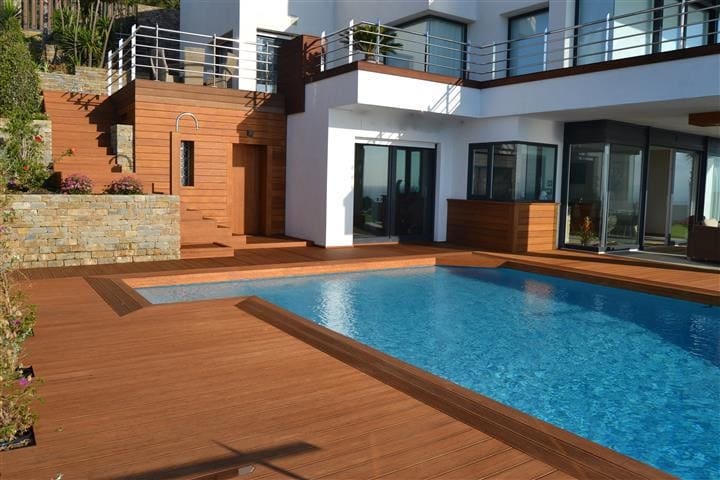 Chalet de 5 habitaciones en La Duquesa / Puerto de la Duquesa en venta - 3.300.000 € (Ref: 9364037)