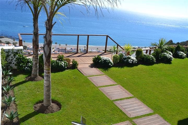 Chalet de 5 habitaciones en La Duquesa / Puerto de la Duquesa en venta - 3.300.000 € (Ref: 9364037)
