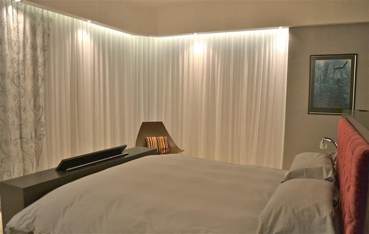 Chalet de 5 habitaciones en La Duquesa / Puerto de la Duquesa en venta - 3.300.000 € (Ref: 9364037)