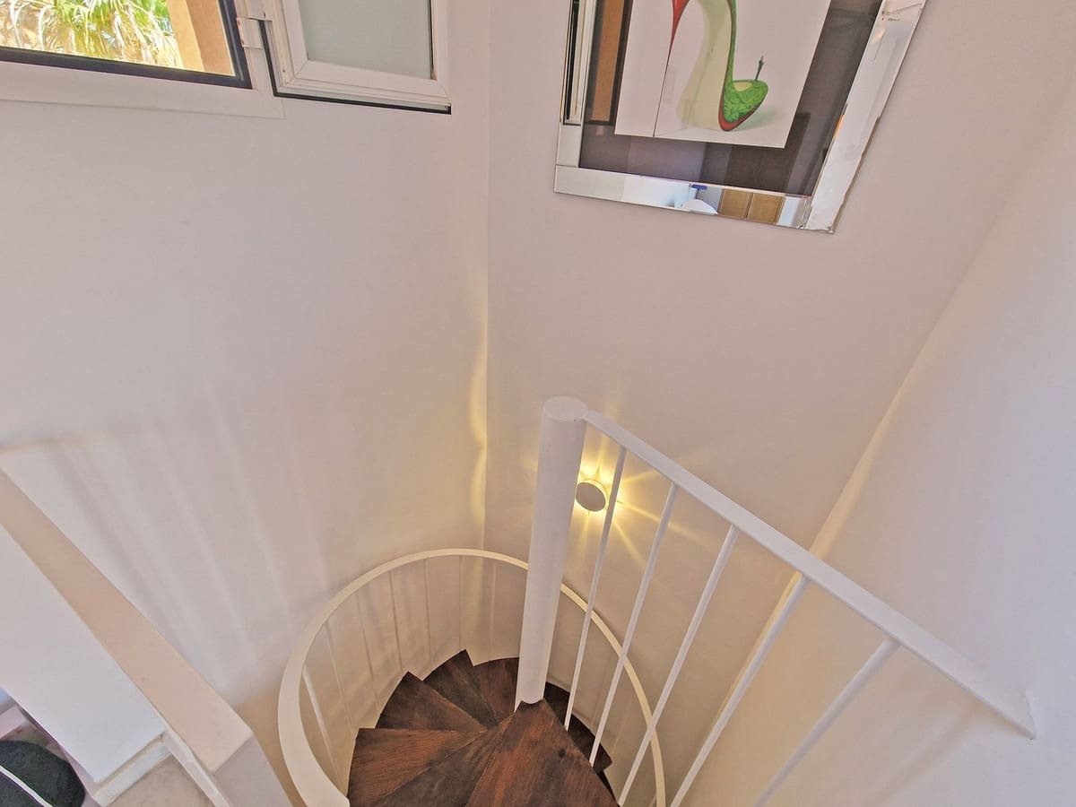 3 soverom Penthouse til salgs i Riviera del Sol med garasje - € 395 000 (Ref: 9364041)