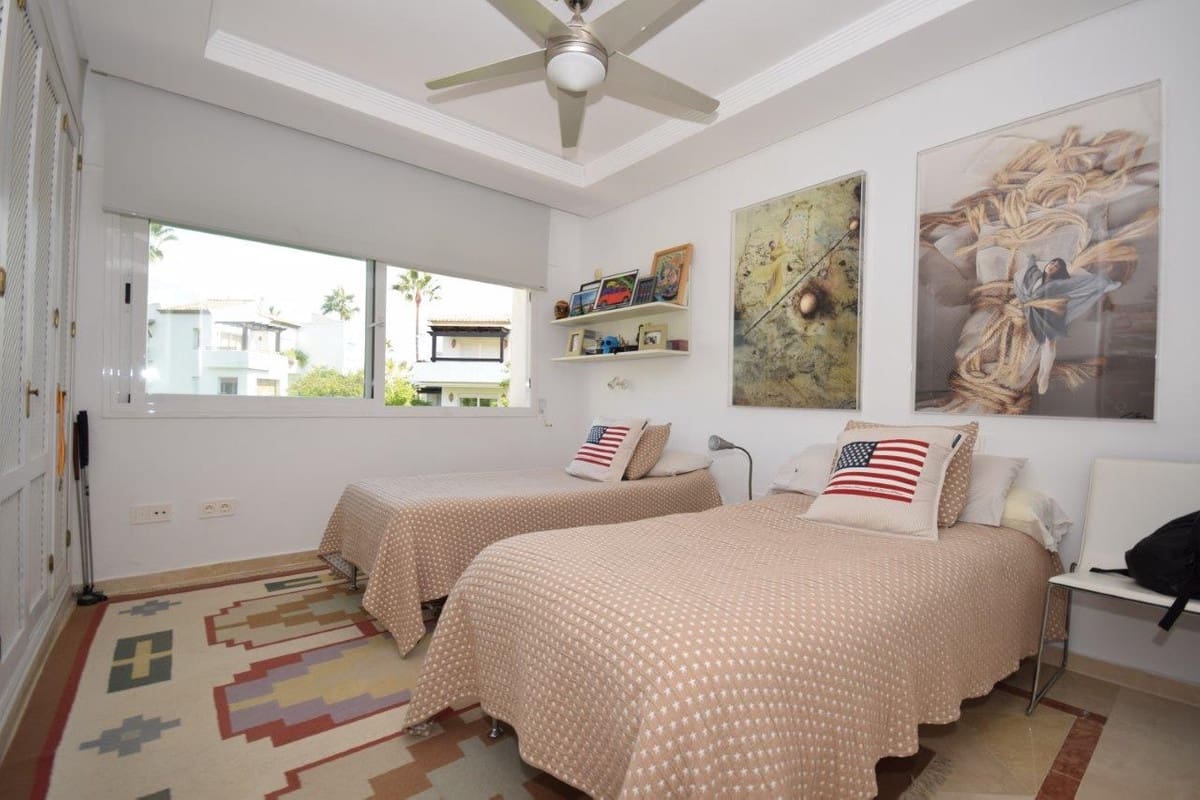 3 quarto Apartamento para venda em Estepona - 1 500 000 € (Ref: 9364043)