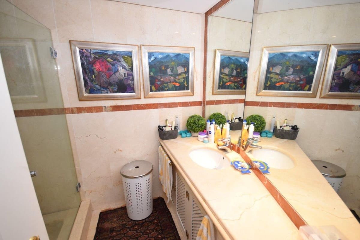 3 quarto Apartamento para venda em Estepona - 1 500 000 € (Ref: 9364043)