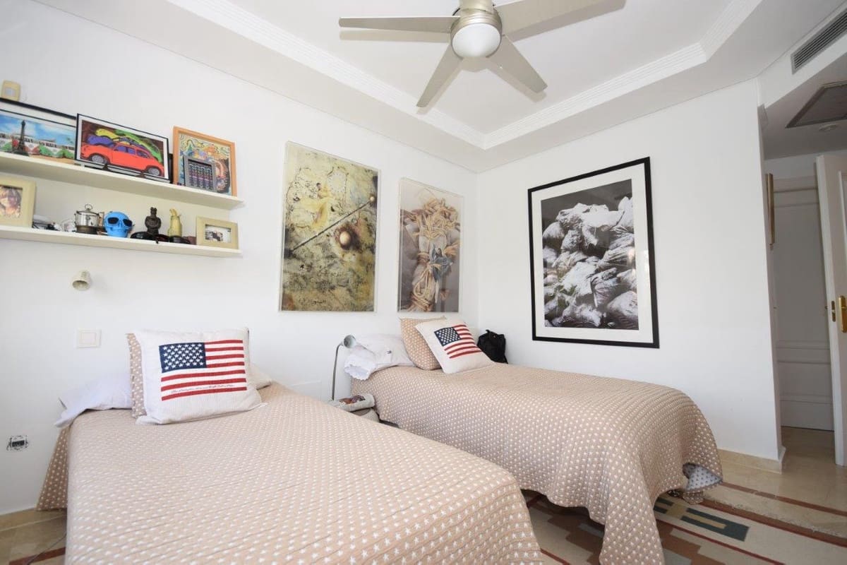 3 quarto Apartamento para venda em Estepona - 1 500 000 € (Ref: 9364043)