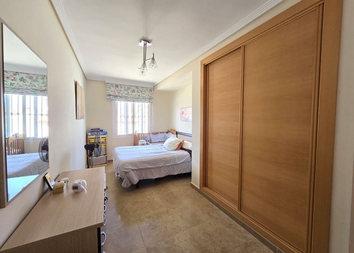 3 slaapkamer Huis te koop in La Cala de Mijas - € 630.000 (Ref: 9364044)