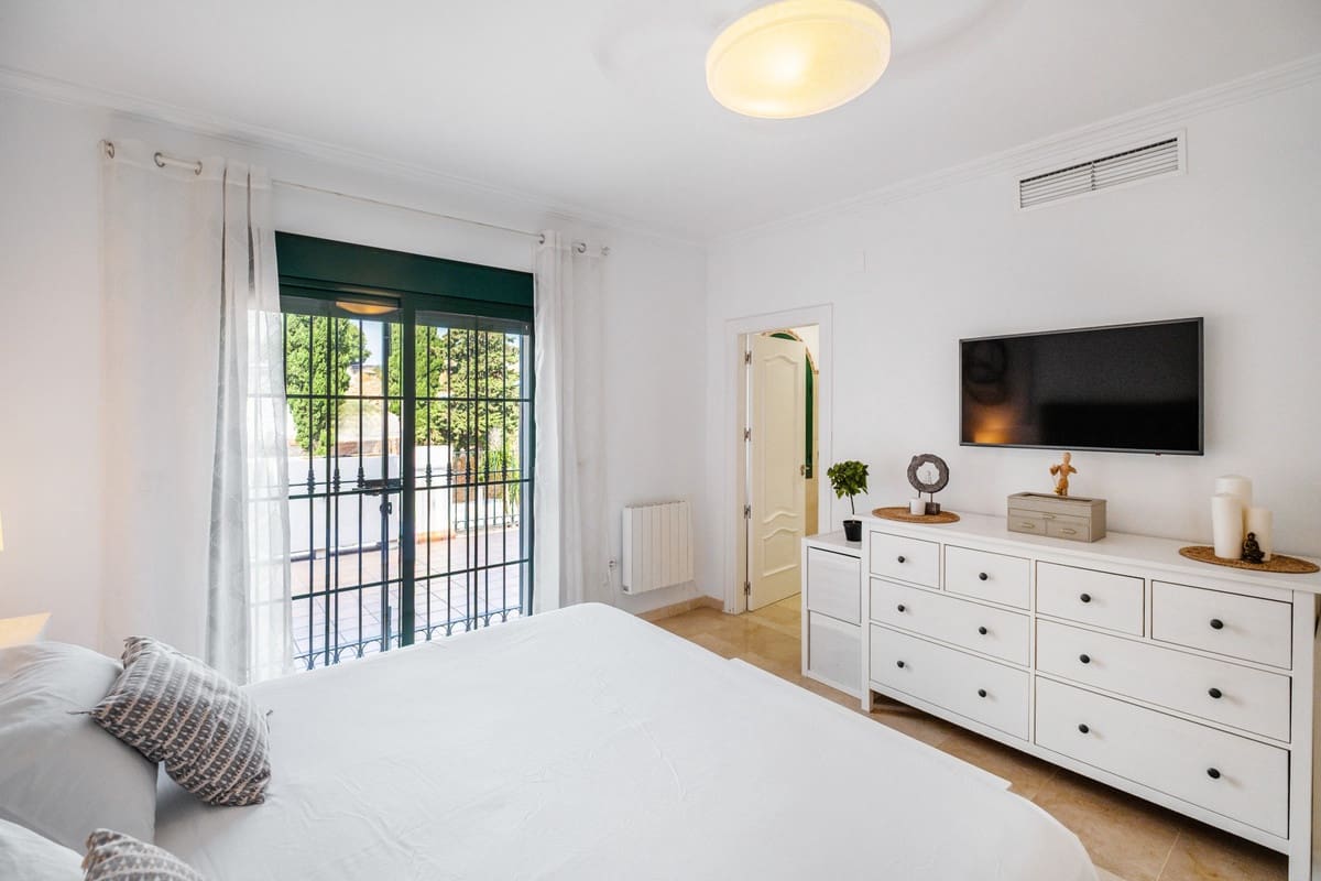 3 sovrum Hus till salu i Marbella - 775 000 € (Ref: 9364046)