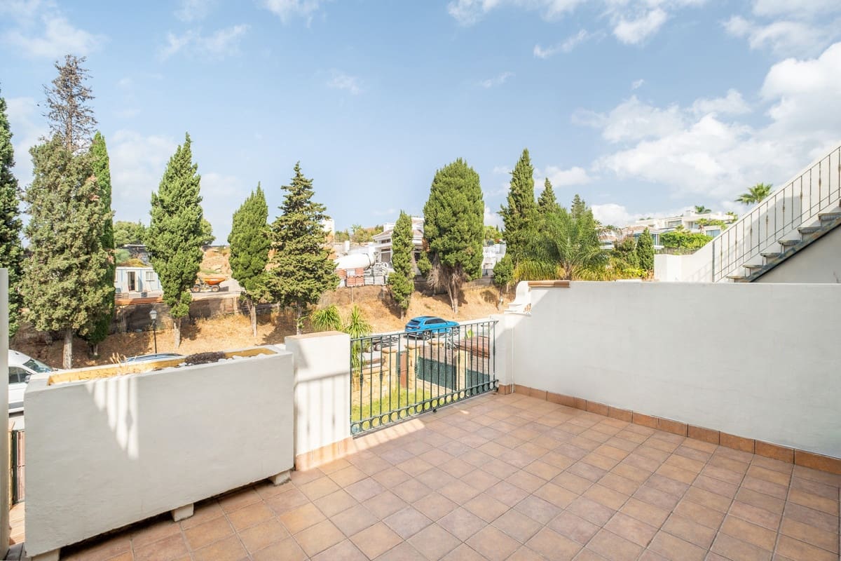 3 sovrum Hus till salu i Marbella - 775 000 € (Ref: 9364046)