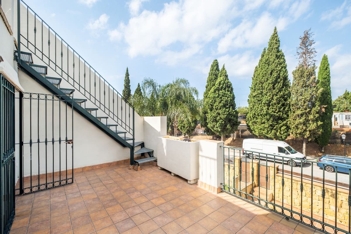 3 sovrum Hus till salu i Marbella - 775 000 € (Ref: 9364046)