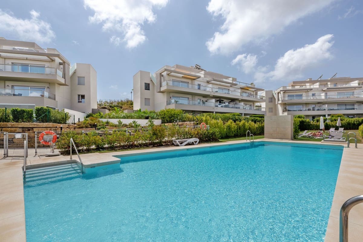 2 soveværelse Lejlighed til salg i La Cala Golf - € 485.000 (Ref: 9364047)