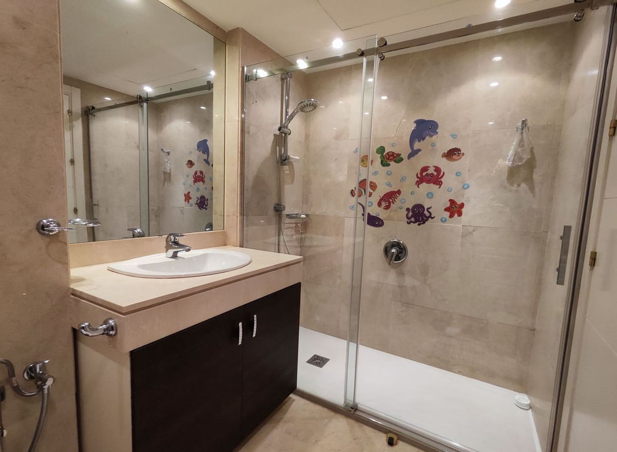 3 soverom Leilighet til salgs i Estepona - € 1 199 000 (Ref: 9364058)