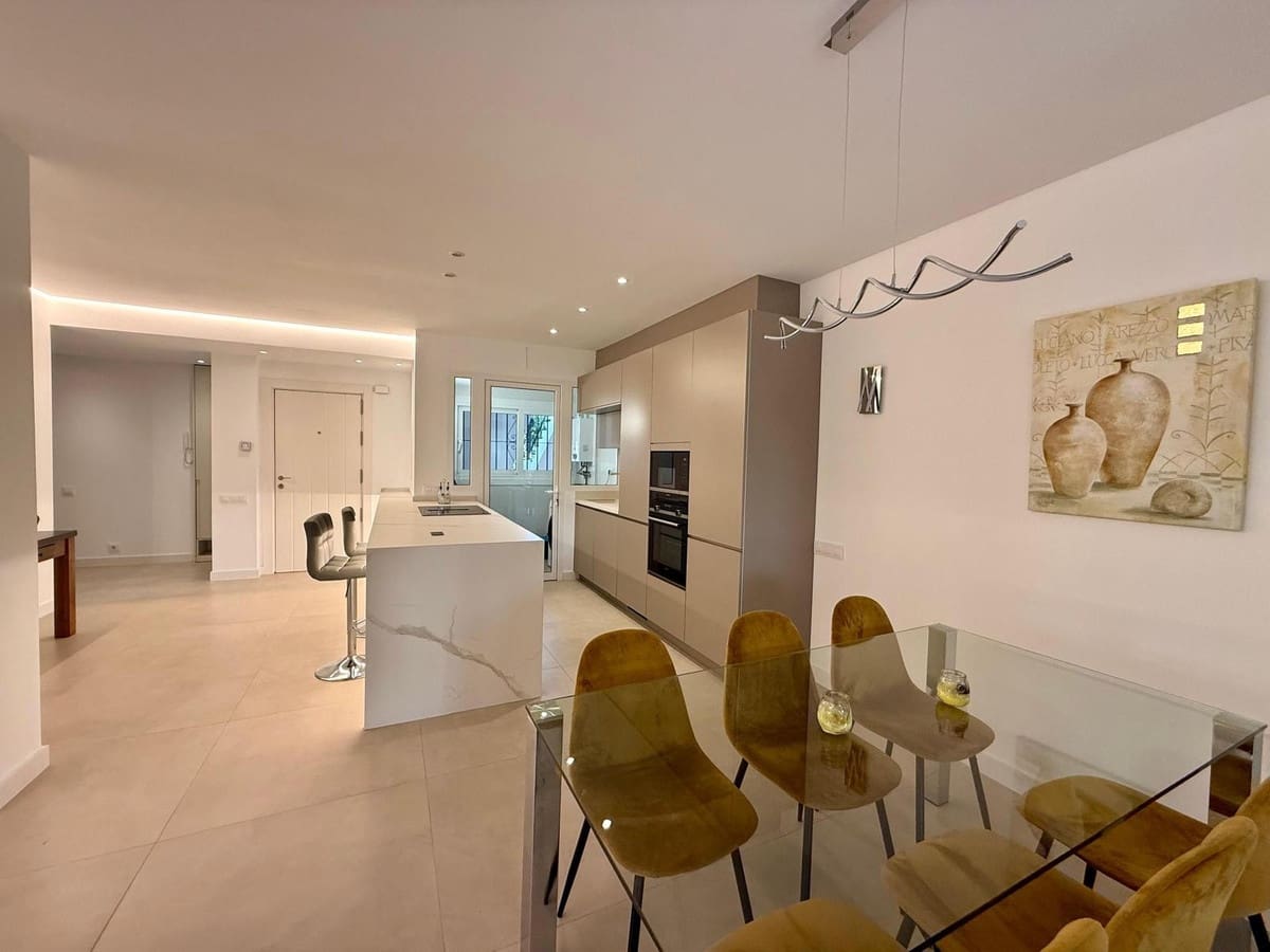 3 quarto Apartamento para venda em Nueva Andalucia - 820 000 € (Ref: 9364059)