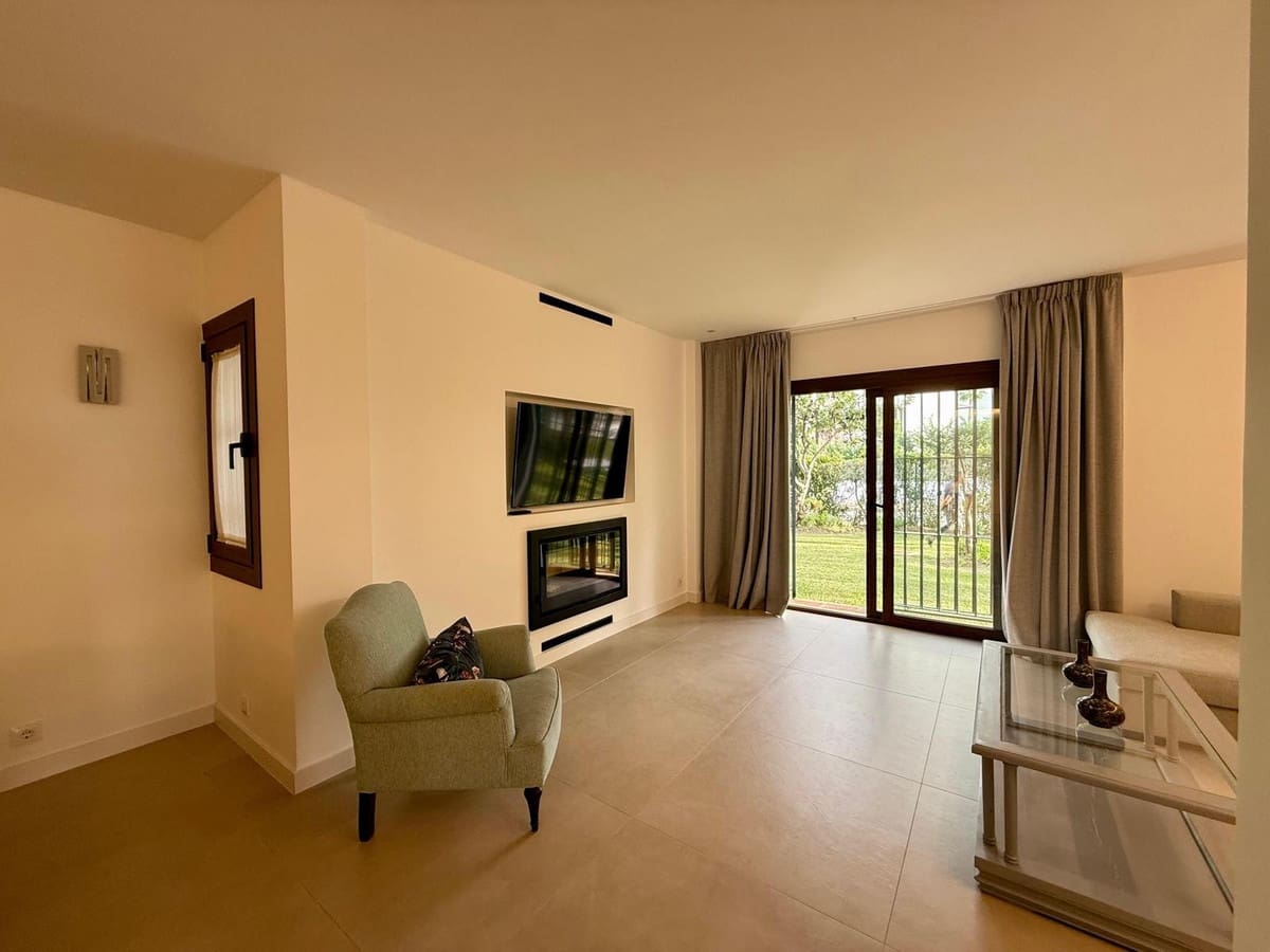 3 quarto Apartamento para venda em Nueva Andalucia - 820 000 € (Ref: 9364059)