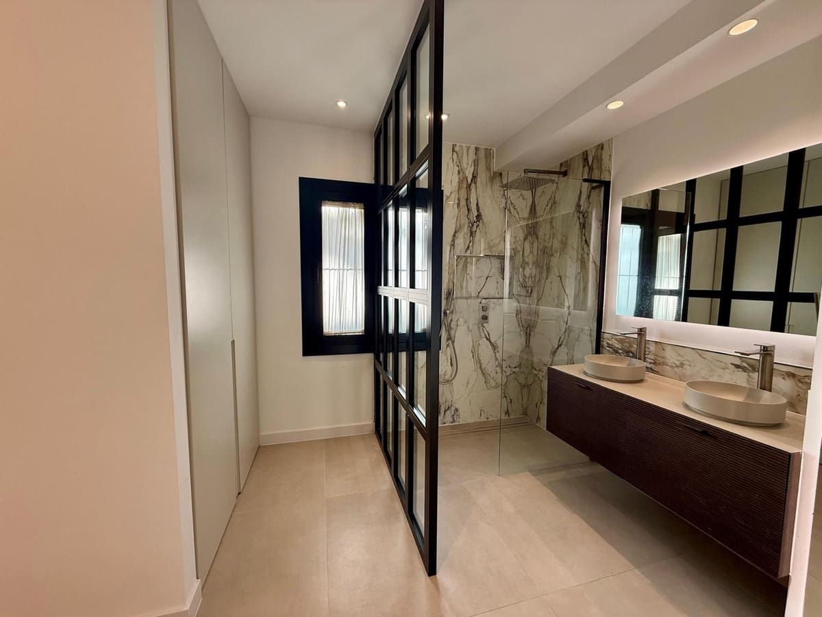 3 quarto Apartamento para venda em Nueva Andalucia - 820 000 € (Ref: 9364059)