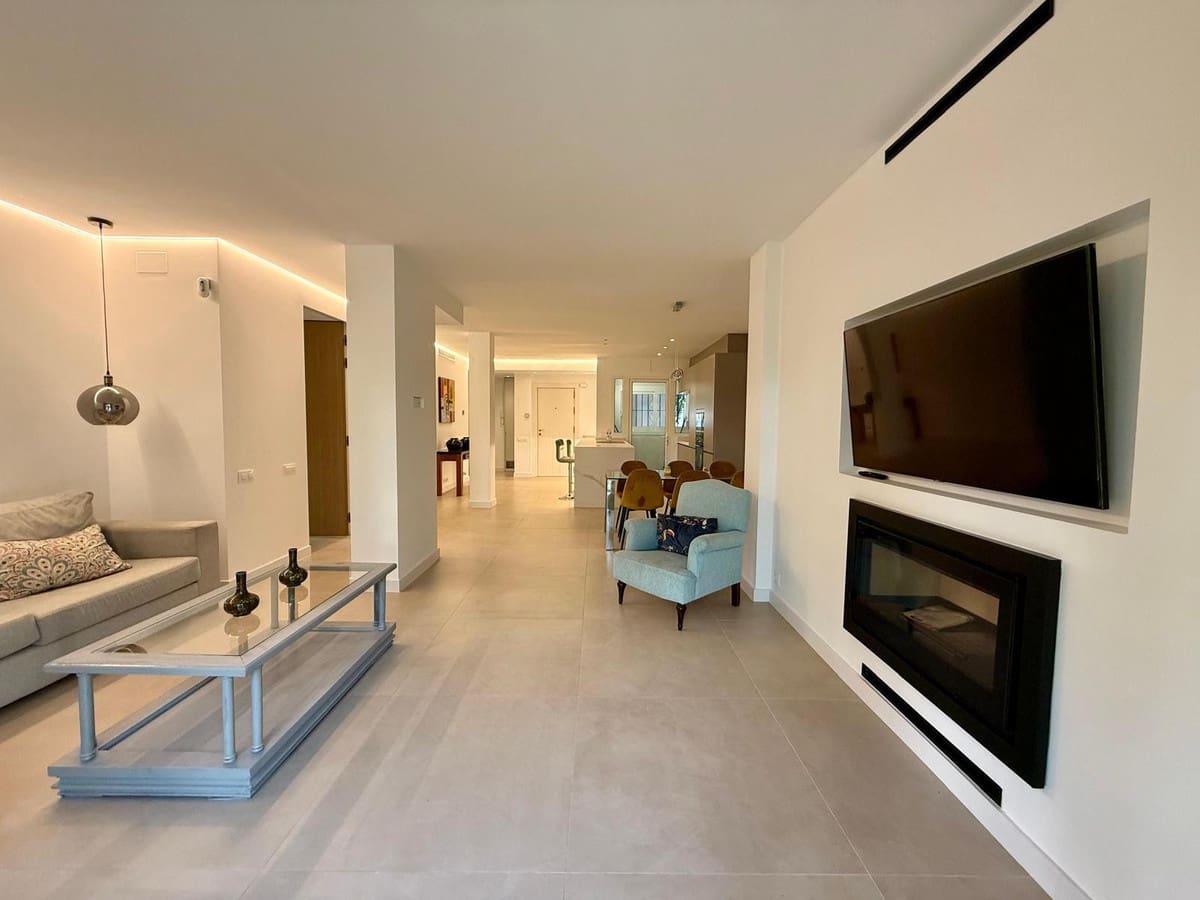 3 quarto Apartamento para venda em Nueva Andalucia - 820 000 € (Ref: 9364059)