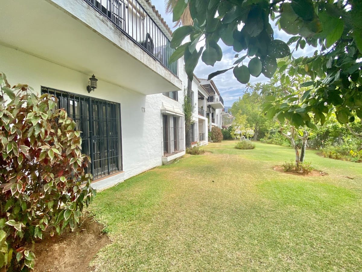 3 quarto Apartamento para venda em Nueva Andalucia - 820 000 € (Ref: 9364059)