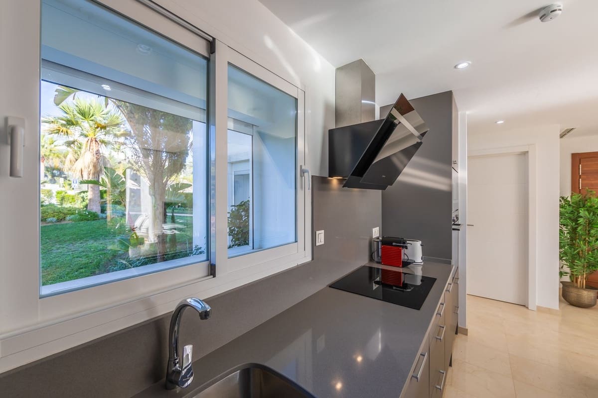 Apartamento de 2 habitaciones en Bahia de Casares en venta - 395.000 € (Ref: 9364061)