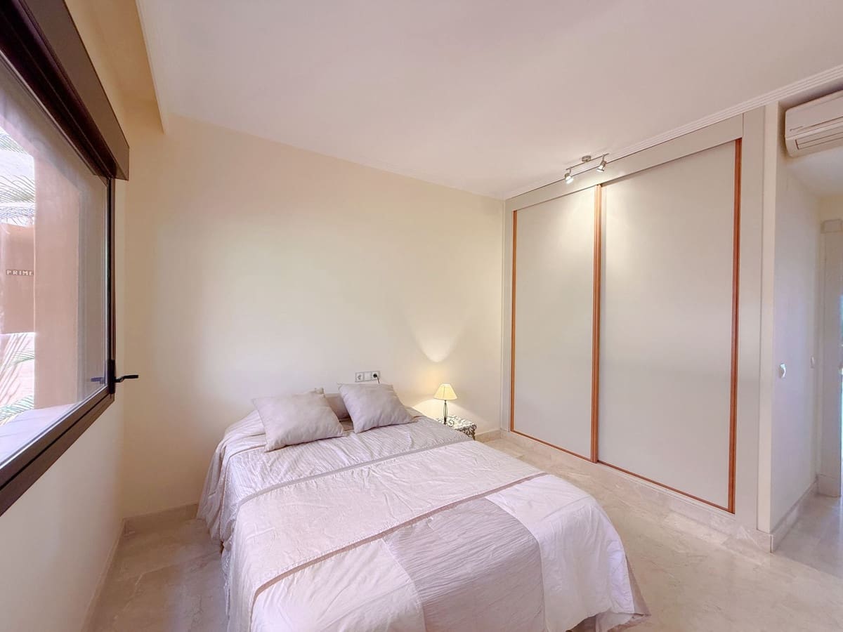 2 quarto Apartamento para venda em Estepona - 397 000 € (Ref: 9364062)