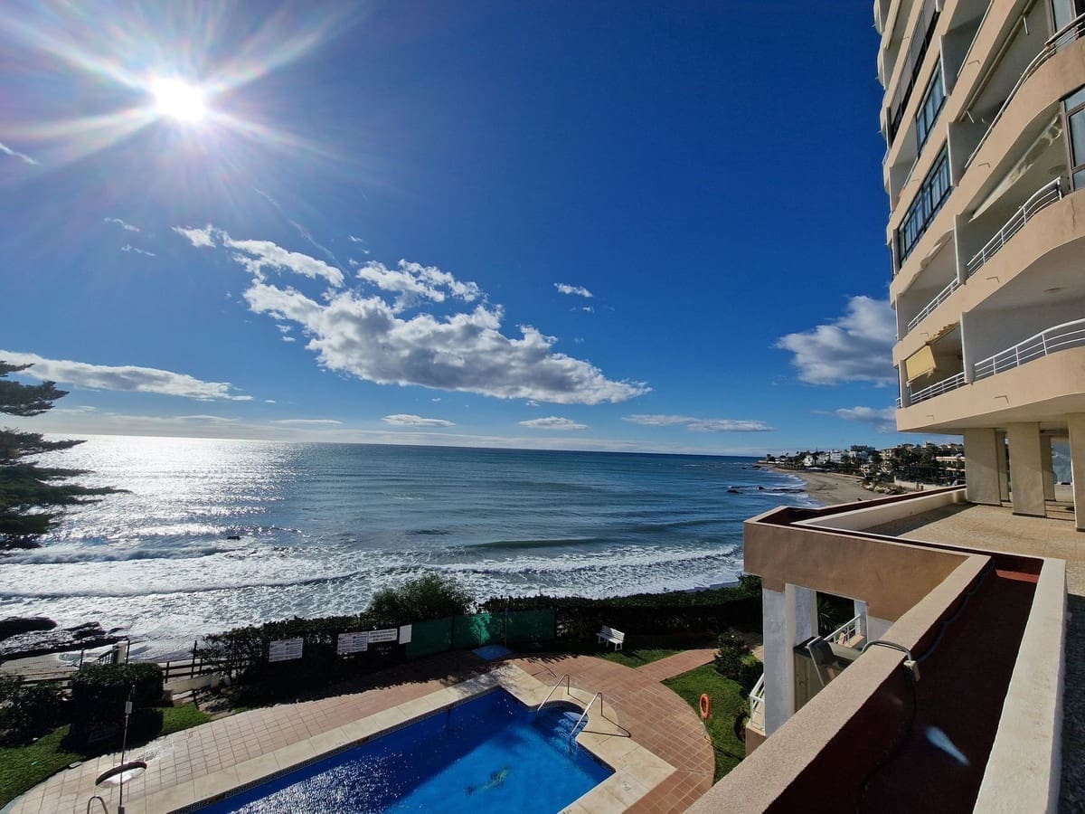 Beach Apartment for sale in Riviera del Sol - € 249,000 (Ref: 9364064)