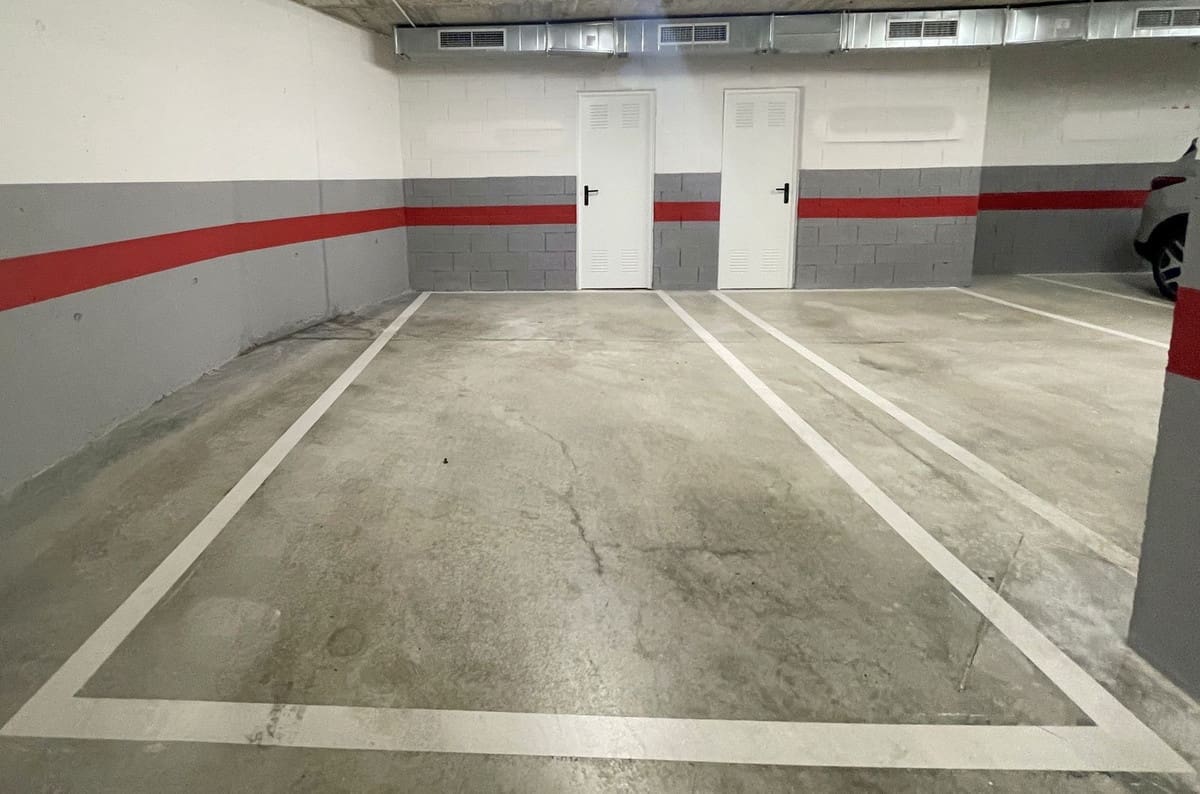 3 quarto Penthouse para venda em Estepona - 755 000 € (Ref: 9364068)