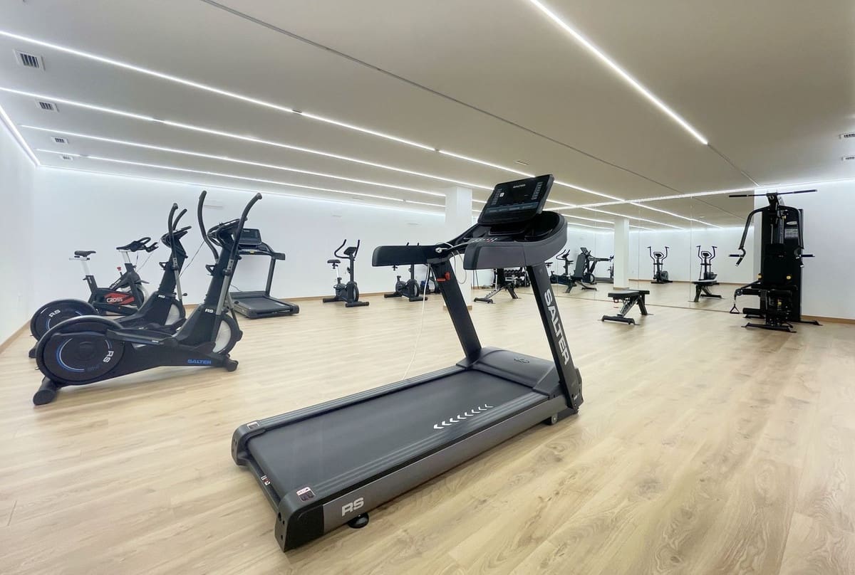 3 quarto Penthouse para venda em Estepona - 755 000 € (Ref: 9364068)