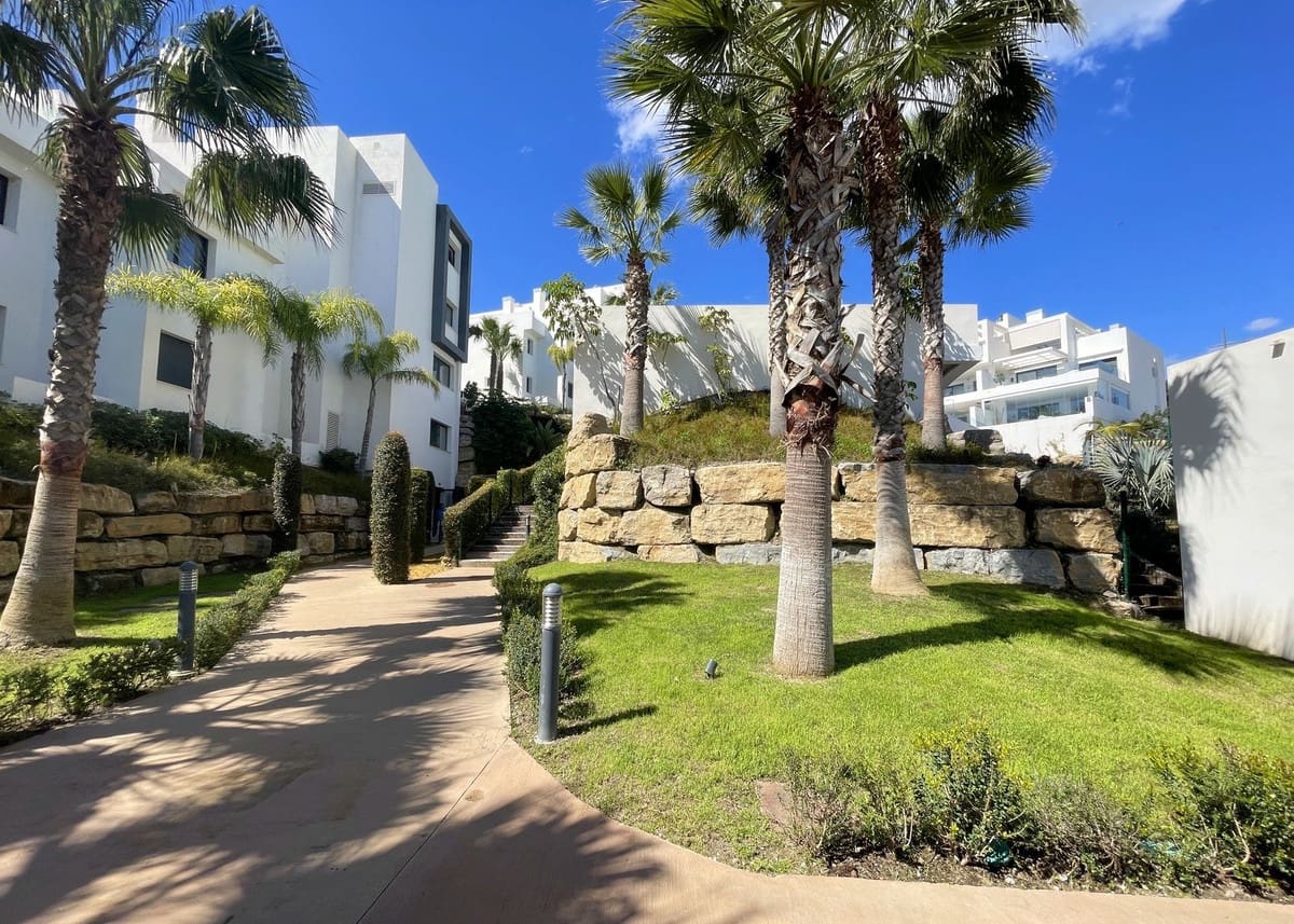 3 quarto Penthouse para venda em Estepona - 755 000 € (Ref: 9364068)