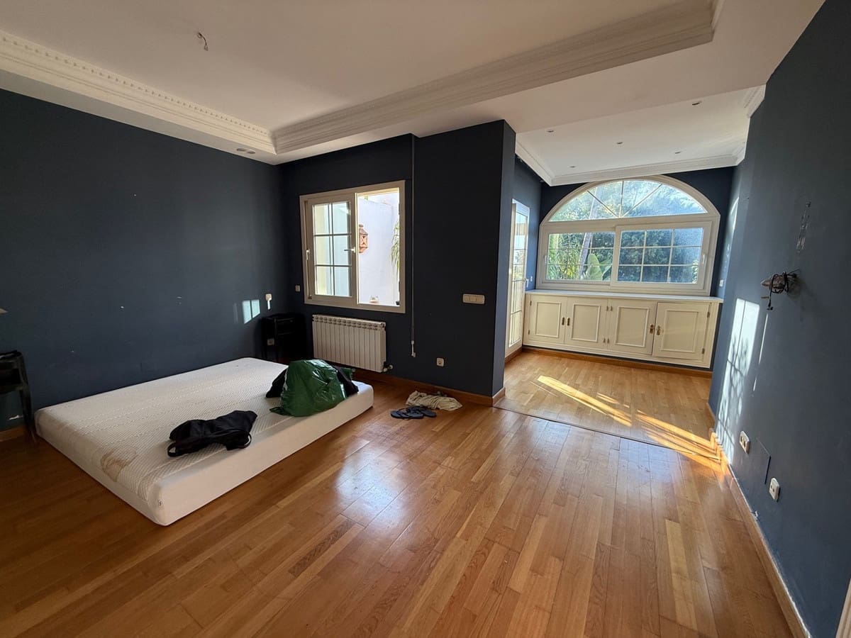 5 quarto Moradia para venda em Puerto Banus - 1 800 000 € (Ref: 9364070)