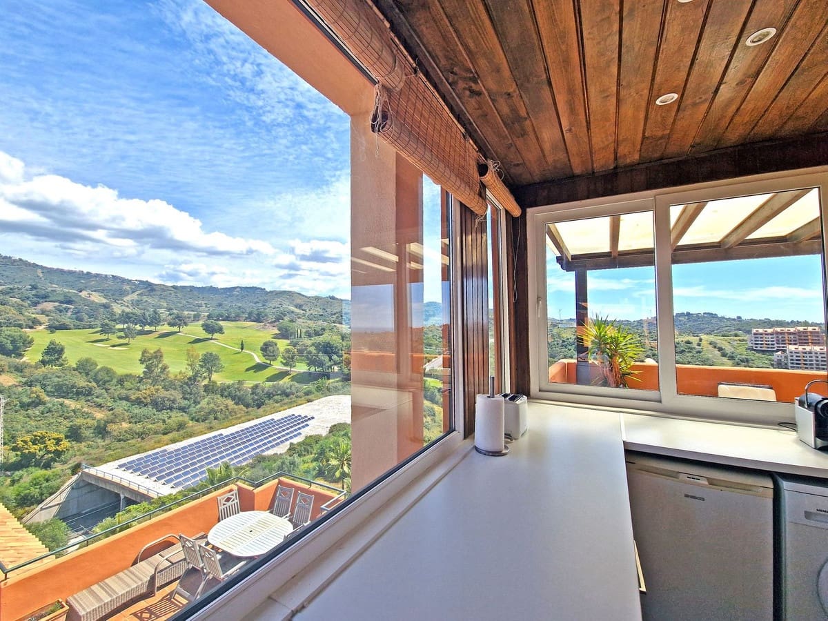 Ático de 1 habitación en Elviria en venta - 299.000 € (Ref: 9364072)