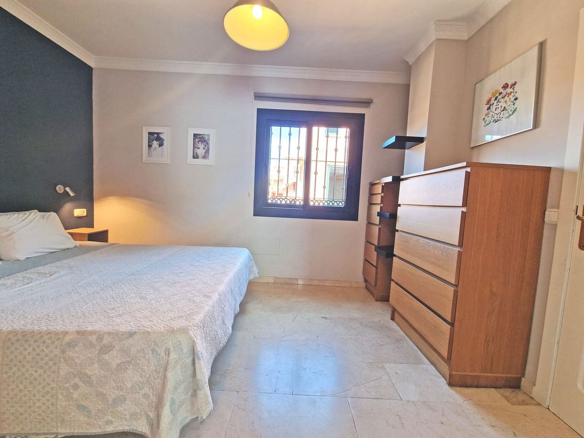 1 bedroom Penthouse for sale in Elviria with garage - € 299,000 (Ref: 9364072)