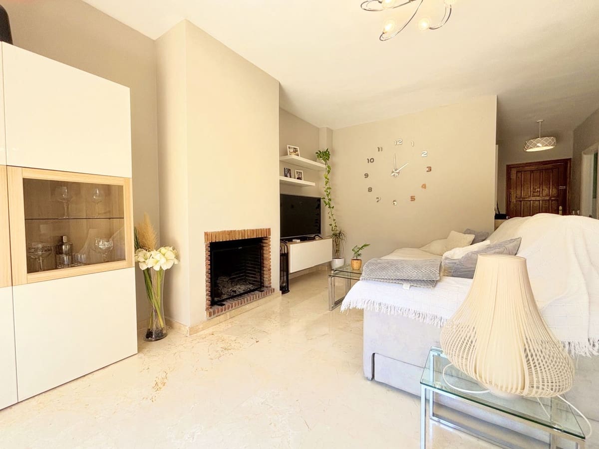 3 chambre Maison de Ville à vendre à Estepona - 540 000 € (Ref: 9364075)