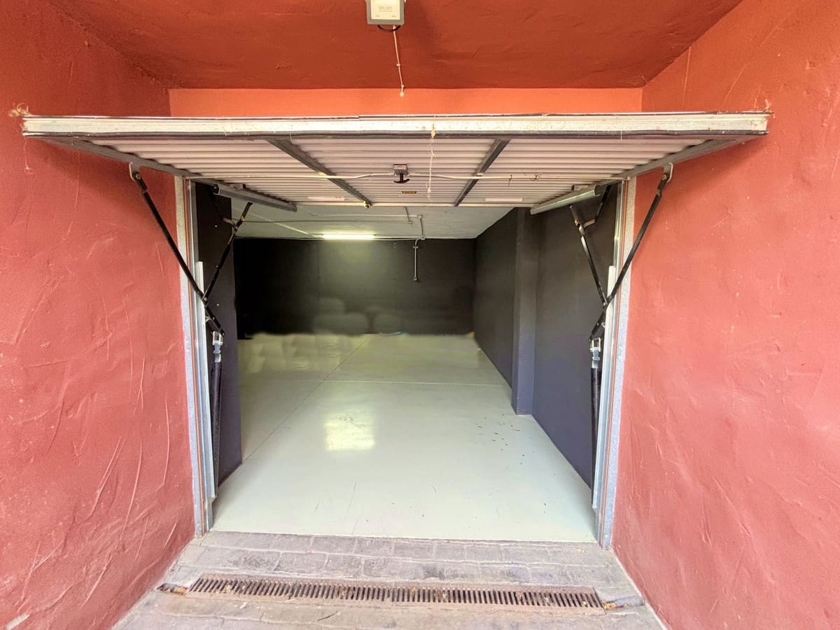 3 chambre Maison de Ville à vendre à Estepona - 540 000 € (Ref: 9364075)