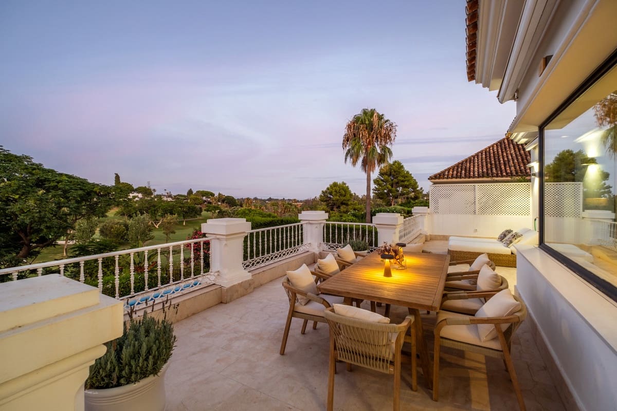 Chalet de 7 habitaciones en Aloha Golf en venta - 4.995.000 € (Ref: 9364078)