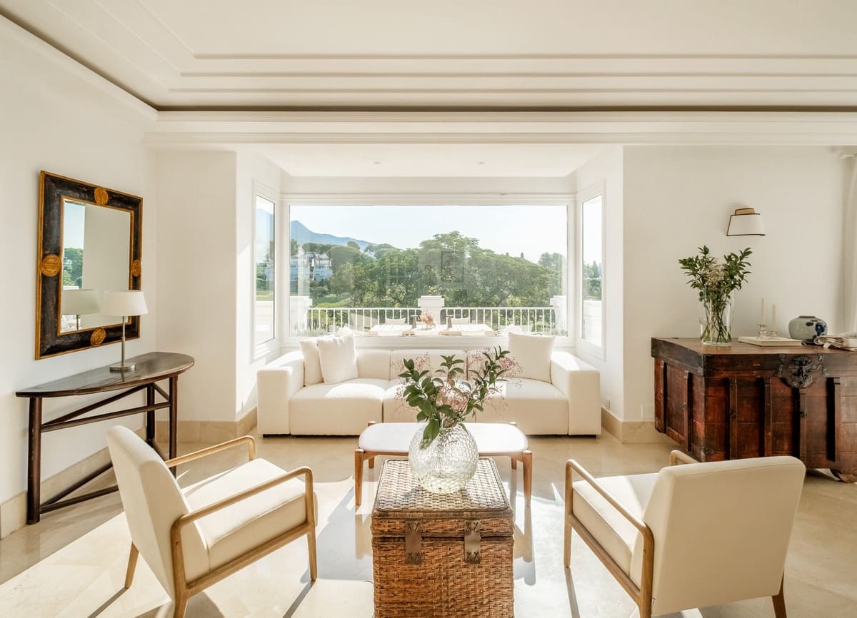 7 bedroom Villa for sale in Aloha Golf - € 4,995,000 (Ref: 9364078)