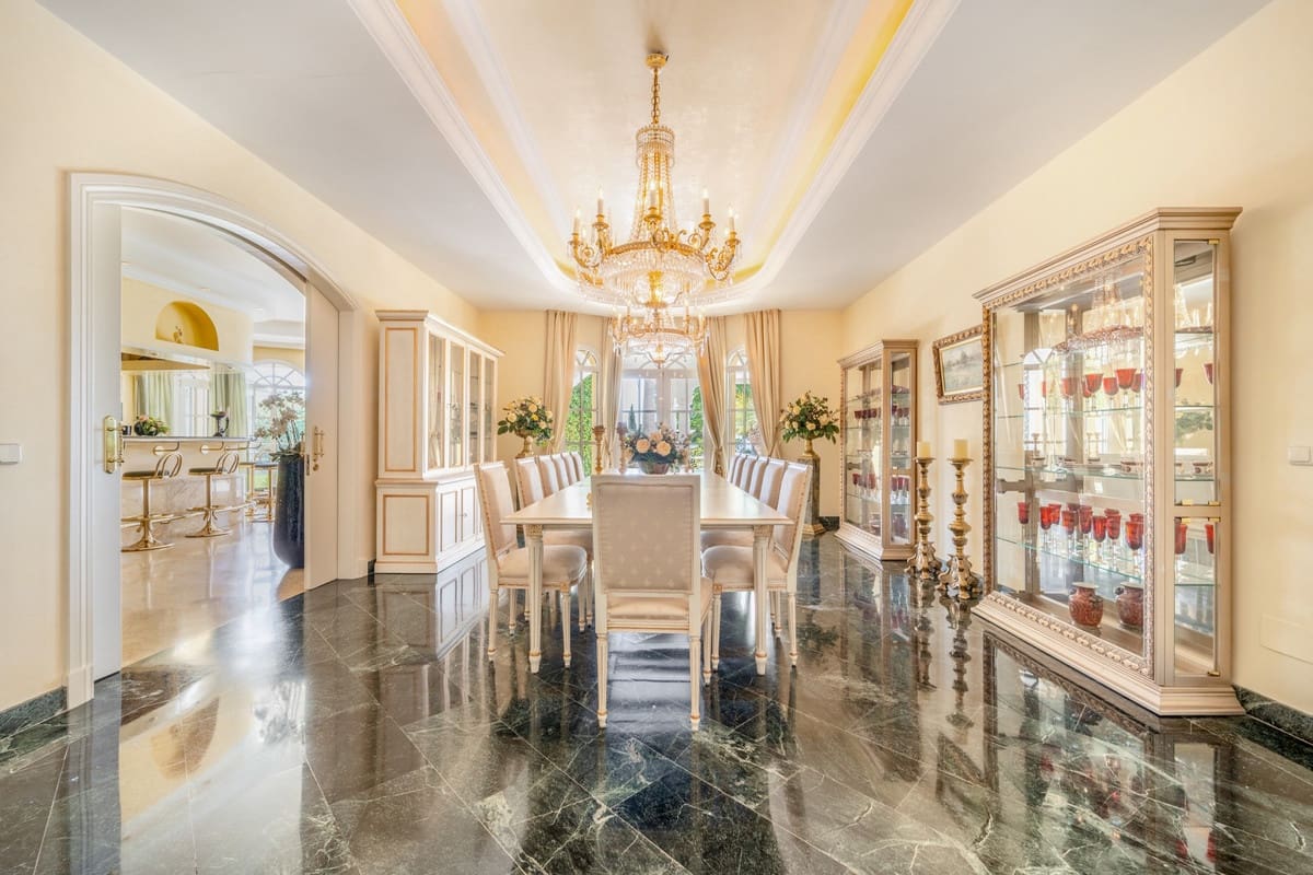 14 soverom Villa til salgs i Golden Mile - € 19 850 000 (Ref: 9364082)