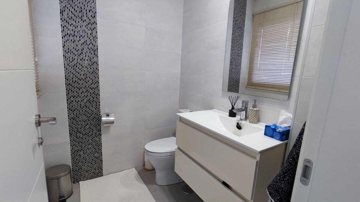 4 makuuhuone Huvila myytävänä paikassa La Cala Golf - 790 000 € (Ref: 9364085)