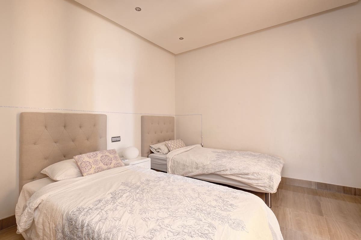 2 makuuhuone Huoneisto myytävänä paikassa Estepona - 769 000 € (Ref: 9364093)