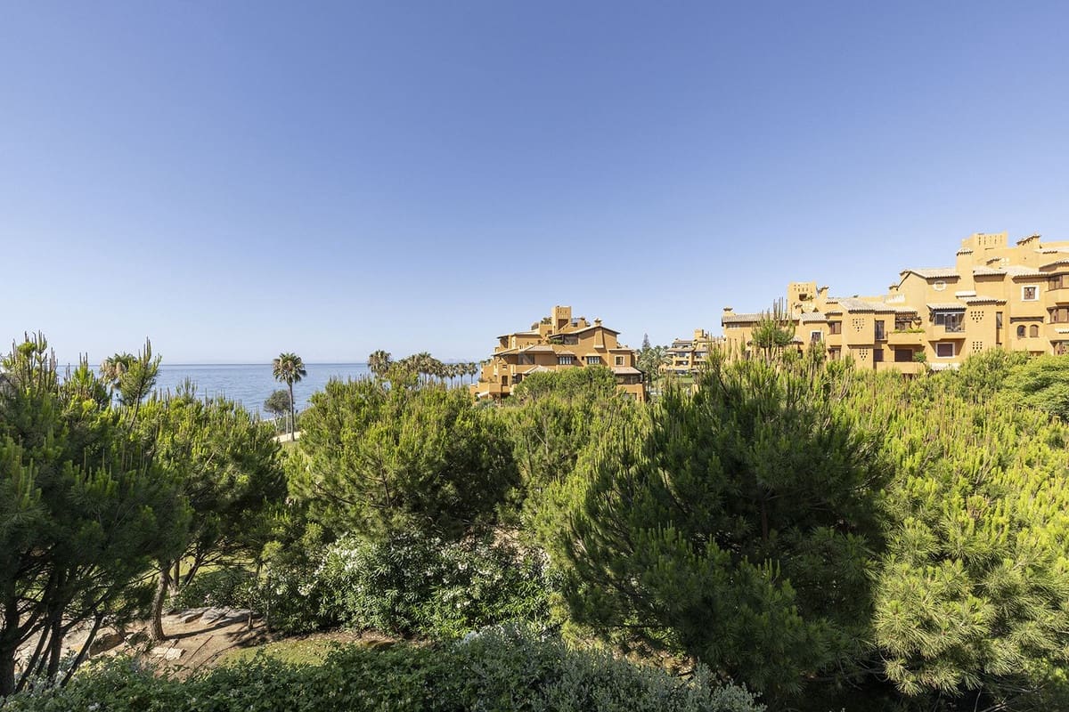 2 makuuhuone Huoneisto myytävänä paikassa Estepona - 769 000 € (Ref: 9364093)