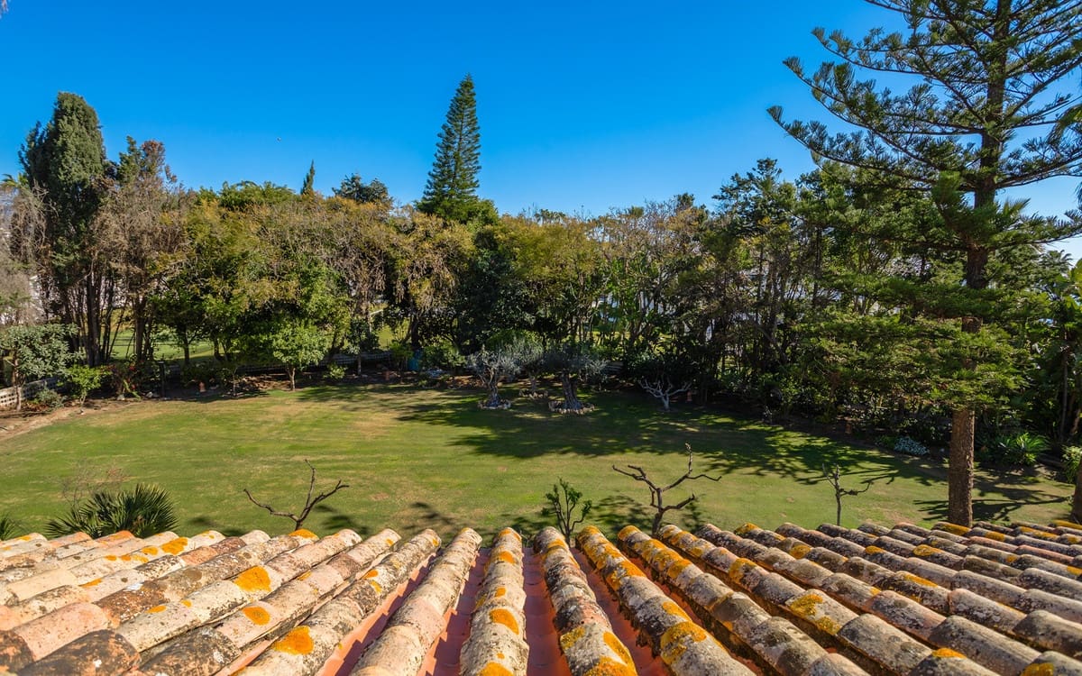 Chalet de 8 habitaciones en New Golden Mile en venta - 6.800.000 € (Ref: 9364096)