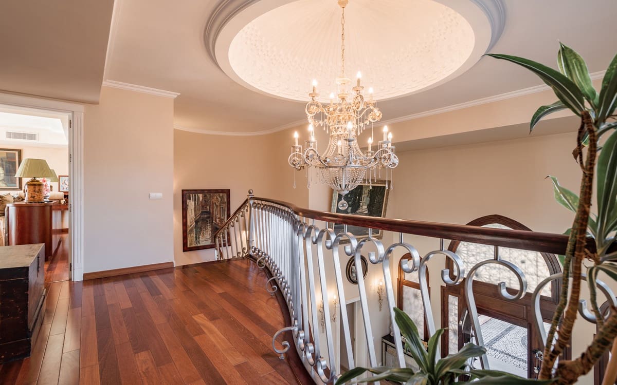 Chalet de 8 habitaciones en New Golden Mile en venta - 6.800.000 € (Ref: 9364096)