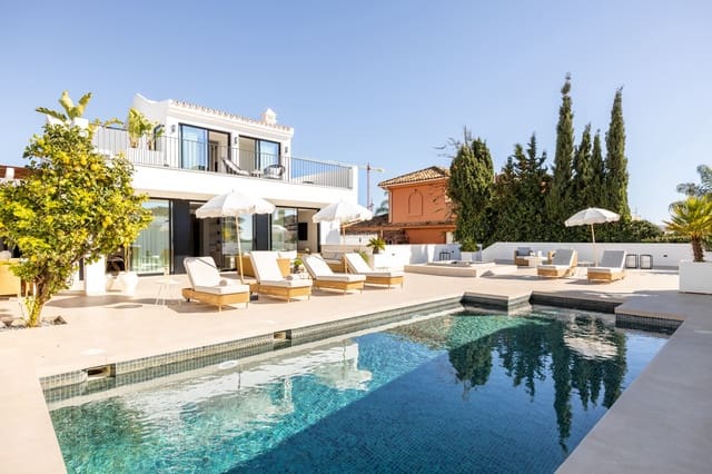5 sovrum Villa till salu i El Rosario, Marbella - 3 295 000 € (Ref: 9364105)