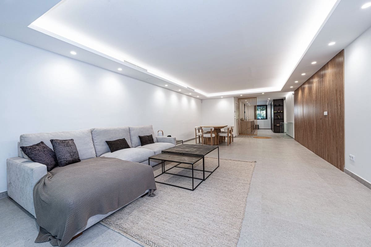 3 bedroom Apartment for sale in San Pedro de Alcantara - € 790,000 (Ref: 9364128)