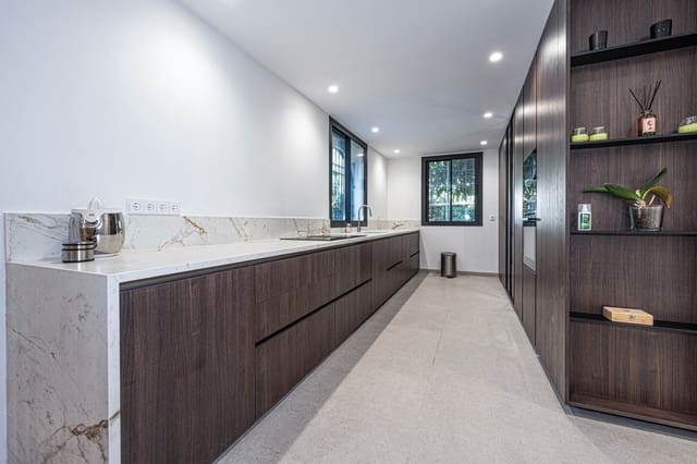 3 quarto Apartamento para venda em San Pedro de Alcantara, Marbella - 790 000 € (Ref: 9364128)