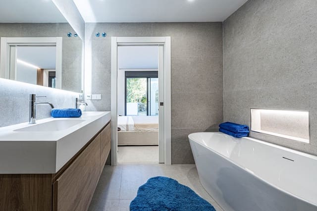 3 quarto Apartamento para venda em San Pedro de Alcantara, Marbella - 790 000 € (Ref: 9364128)