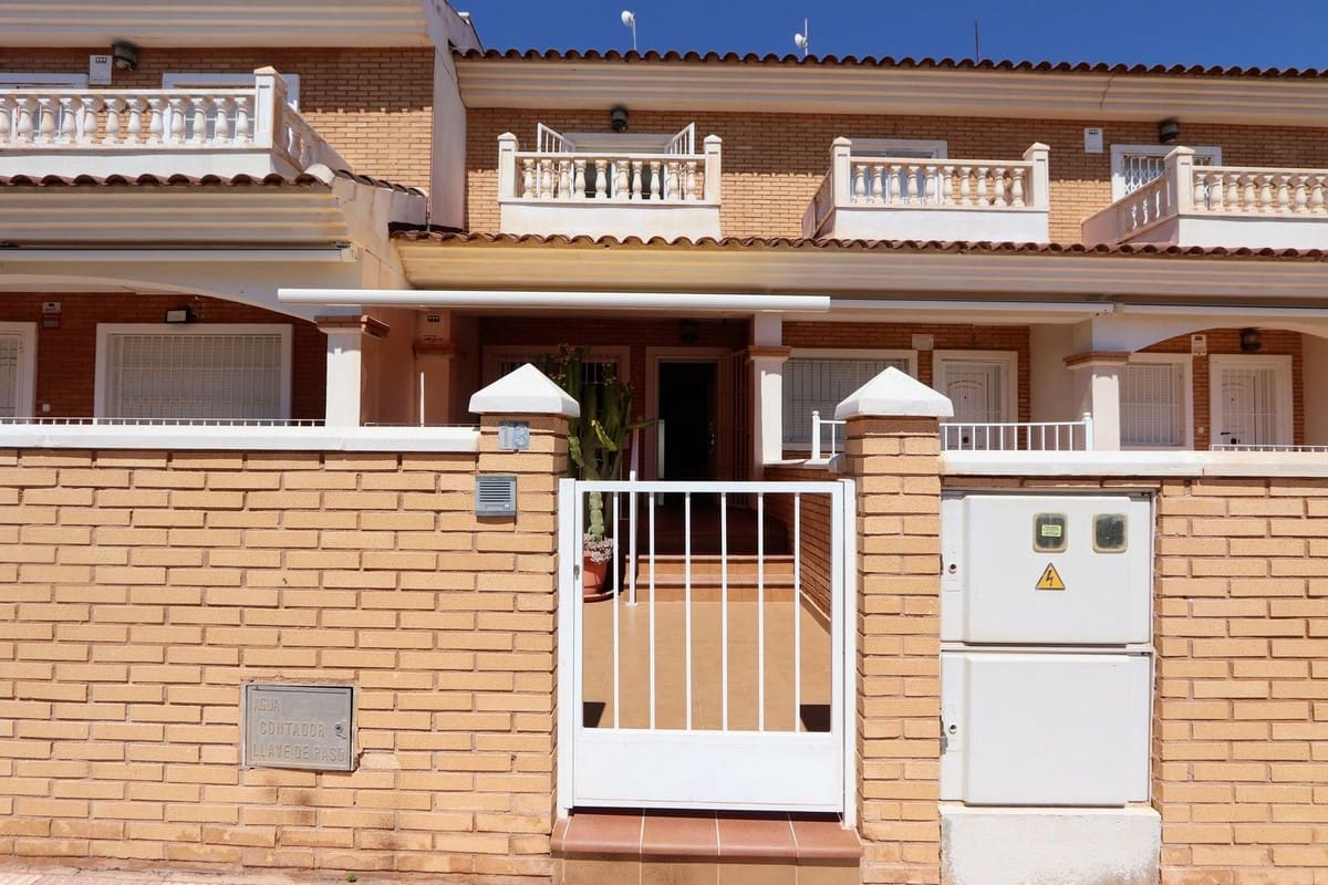 3 bedroom Townhouse for sale in Los Alcazares - € 310,000 (Ref: 9364134)