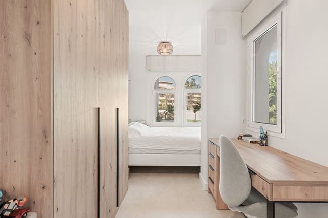 3 soveværelse Lejlighed til salg i Torremolinos - € 1.300.000 (Ref: 9364140)