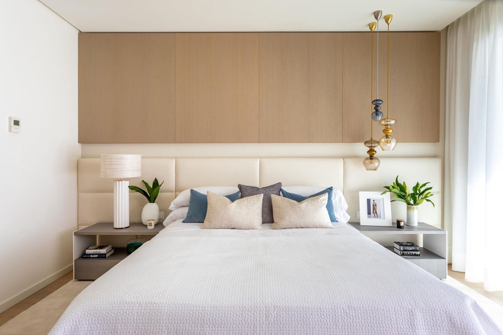 2 bedroom Apartment for sale in Benahavis - € 830,000 (Ref: 9365419)