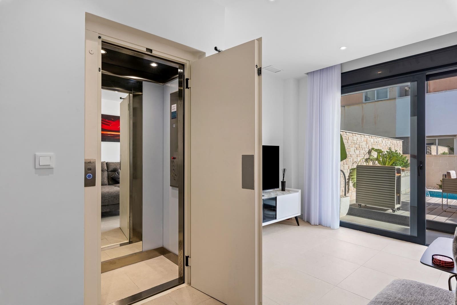 4 slaapkamer Halfvrijstaande villa te koop in Guardamar del Segura - € 507.050 (Ref: 9365763)