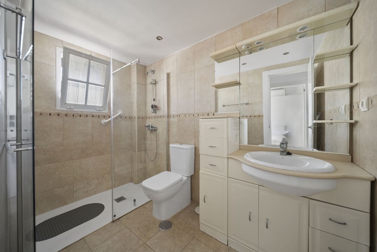 1 makuuhuone Huoneisto myytävänä paikassa Benalmadena - 309 500 € (Ref: 9371565)