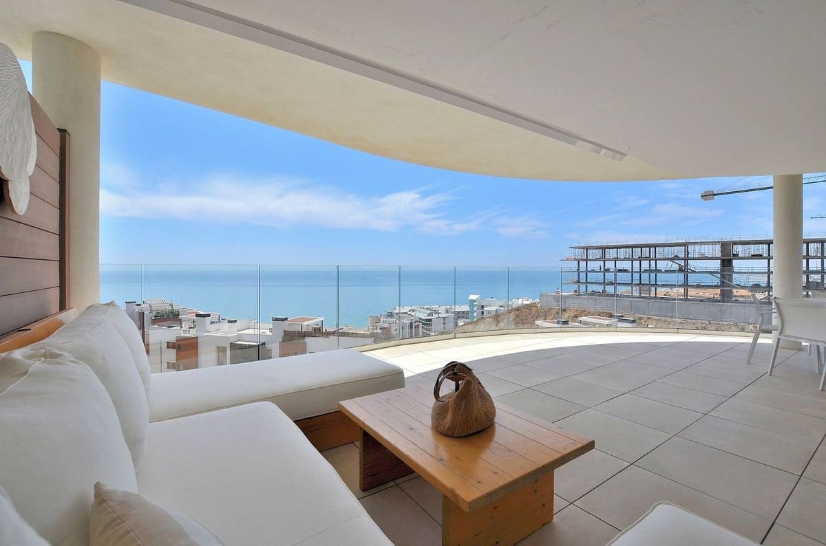 3 quarto Apartamento para venda em Fuengirola - 995 000 € (Ref: 9371568)