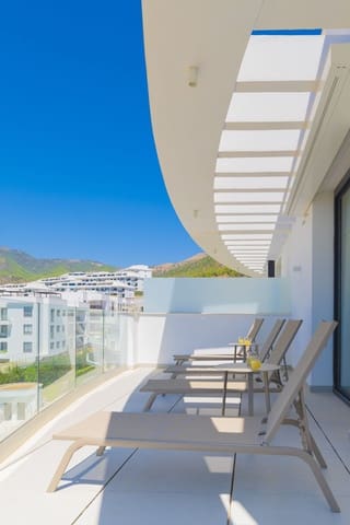 3 quarto Penthouse para venda em Castillo Sohail, Fuengirola - 1 595 000 € (Ref: 9371571)